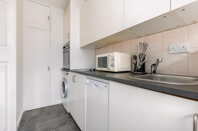 Churchill Gardens 29379# 3