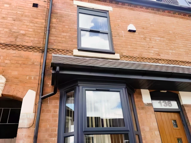 136 Tiverton Rd 2
