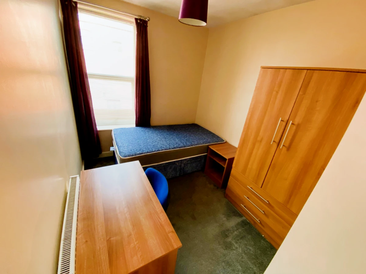 16 Lovat Road - Preston student accommodation