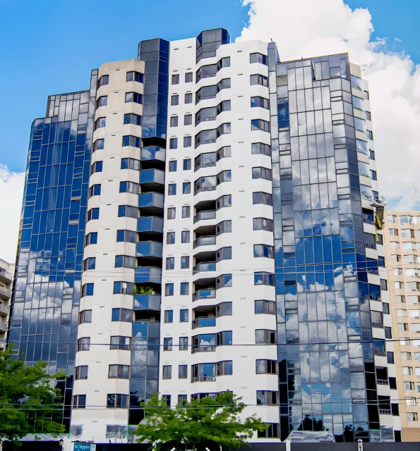 675 Richmond Street 1