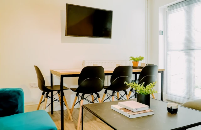 1 Baggholme Road - Lincoln student accommodation - 6 Bedroom House