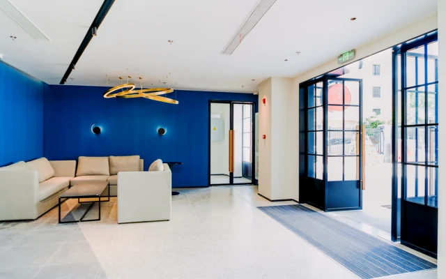 Jiangchuan Road Metro Station Store - CJIA Apartment 3