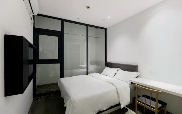 Wulin Square Store- CJIA Apartment 4