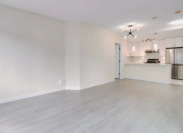 6888 Alderbridge Way 3