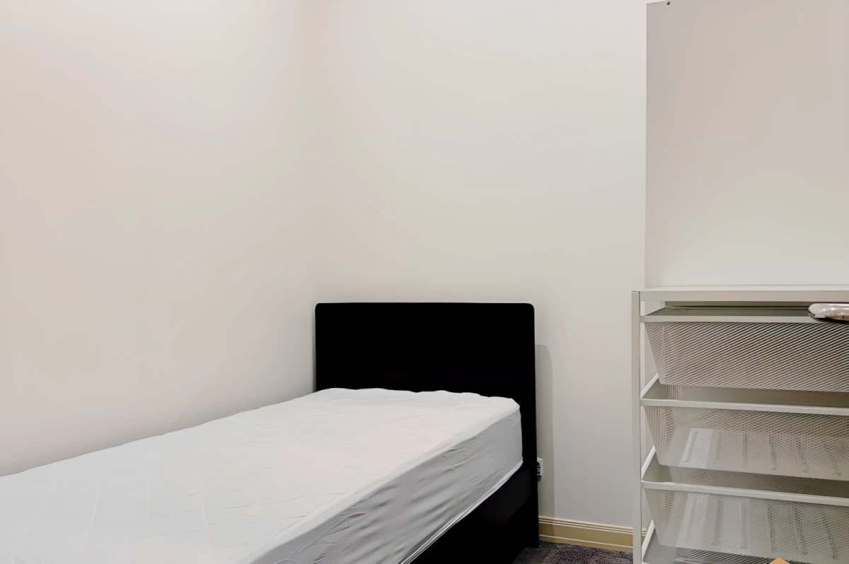 6/165 Bourke Street 0