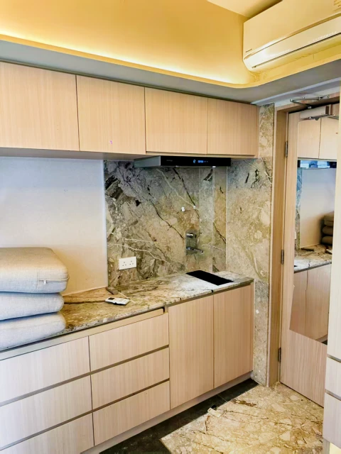 Dehub Causeway Bay 3