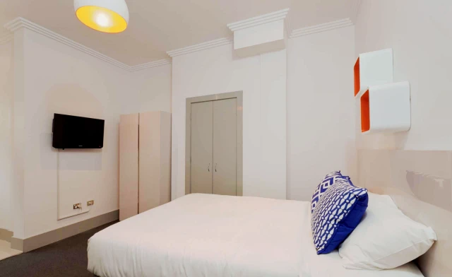 residence near Flinders Street - Sydney student accommodation