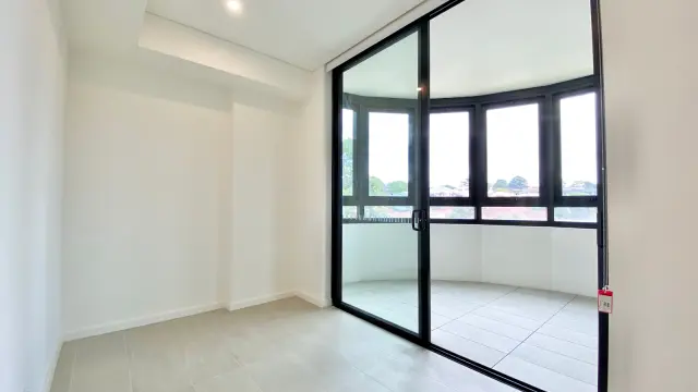 406/2C Wharf Road,Melrose Park,New South Wales 2114 3