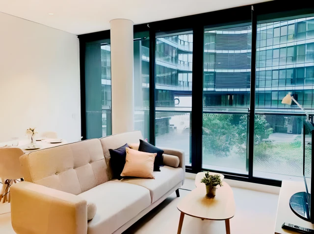 202/301 botany road, zetland 3