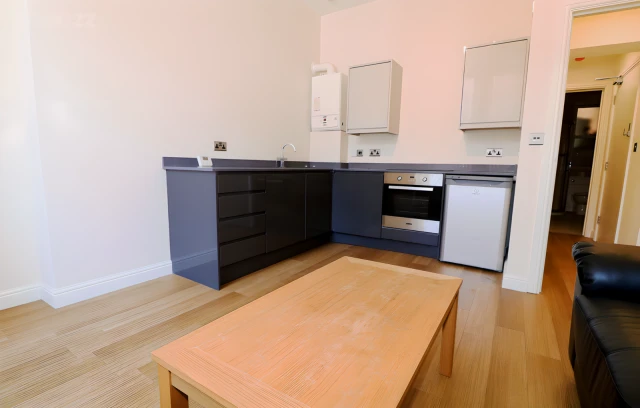 Entire Place·1B1B··1·5 Queen Victoria Rd 4