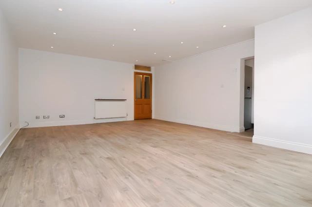 Grosvenor Crescent Lane, Dowanhill G12 9AB 4