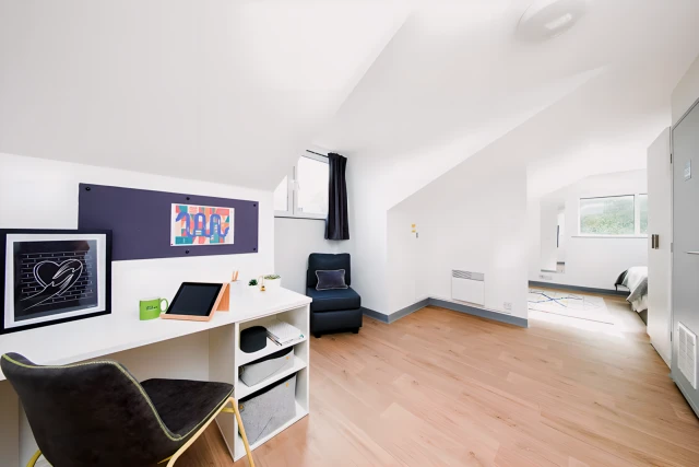 Gob Piccadilly Court 4