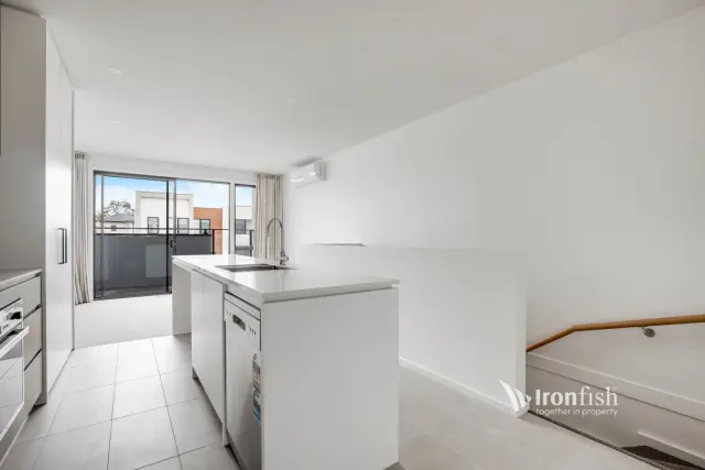 63 Royal Road, Braybrook 3