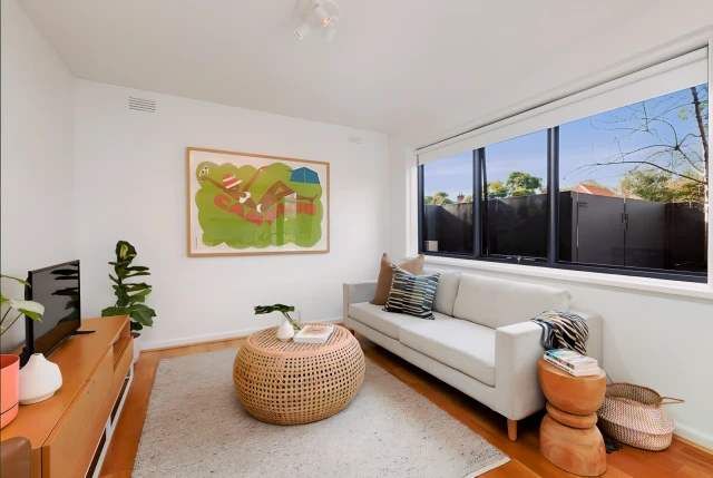 1/123 Tennyson Street, Elwood 2