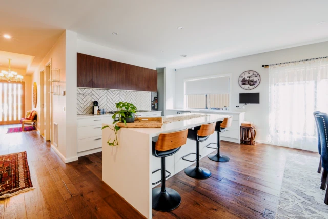 8 Karol Street, Alfredton 3