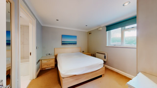 Kew Gardens Road 10596# 4