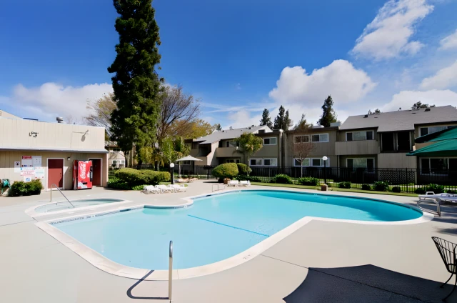 Aggie Square Apartments 4