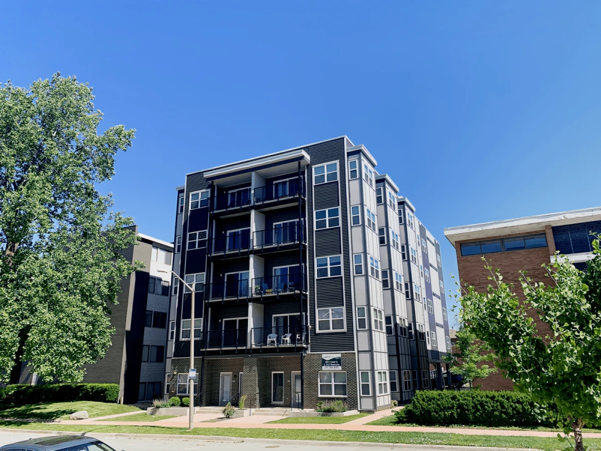 108 E. Daniel St Champaign IL 0