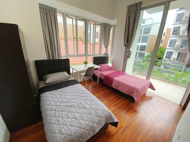 Opal East 3