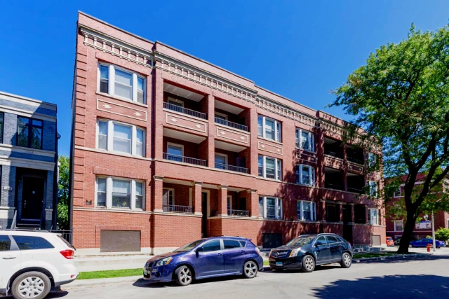 4859 S. Champlain Avenue 1