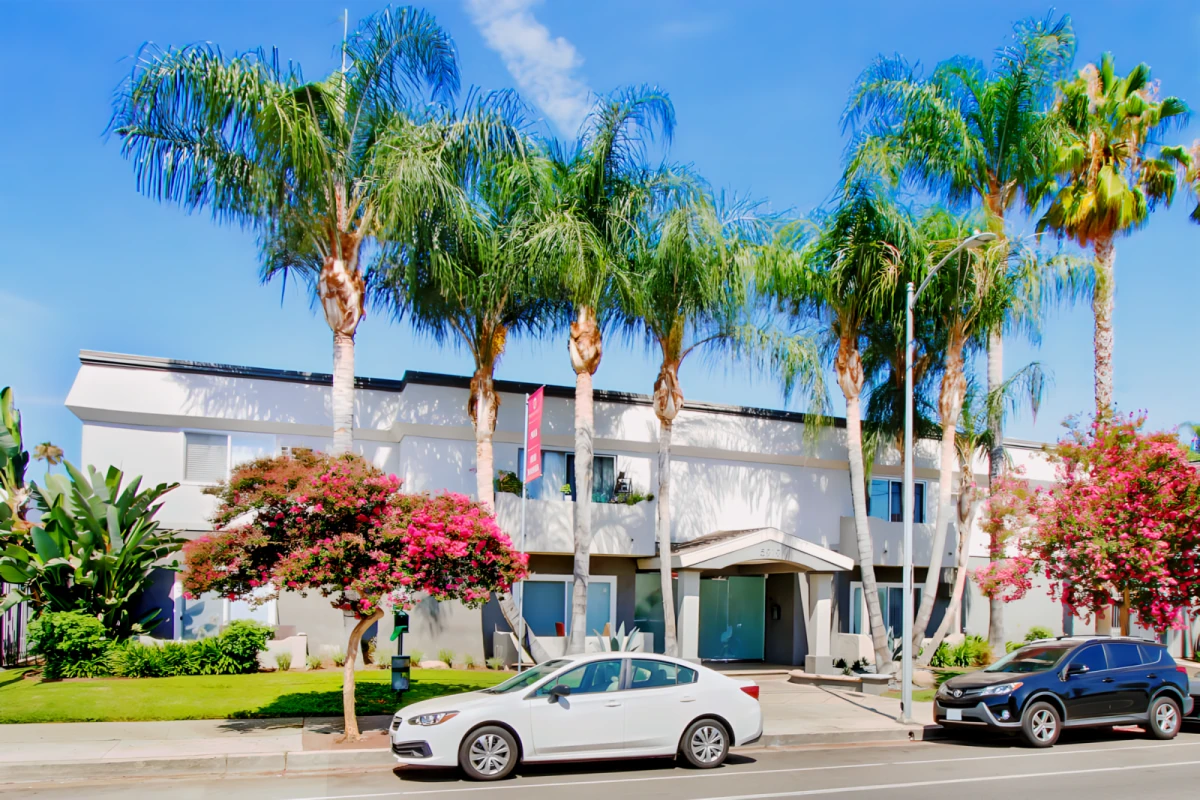 Terraces at Tarzana 0