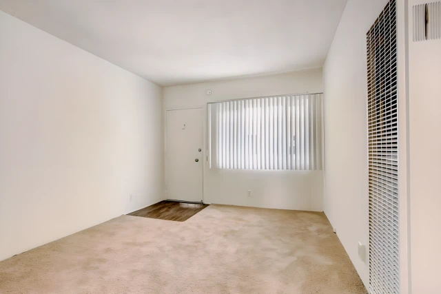 Ocean Park Boulevard 4