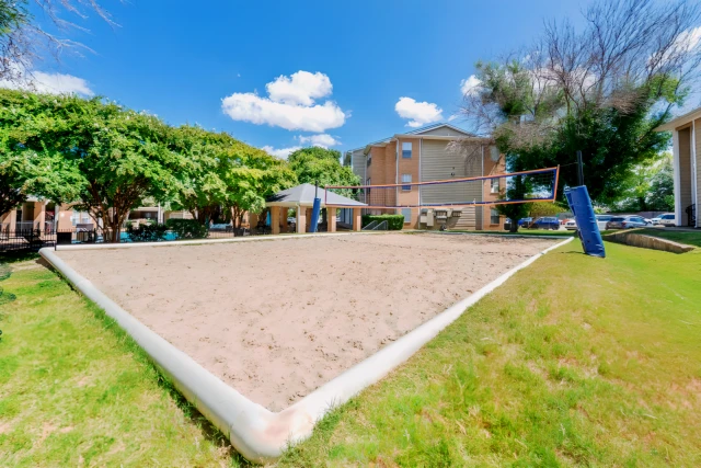 Centennial Court Apartments- Student Housing 3