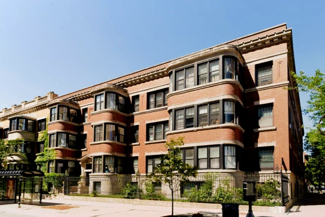 5300-5308 S. Hyde Park Boulevard 2