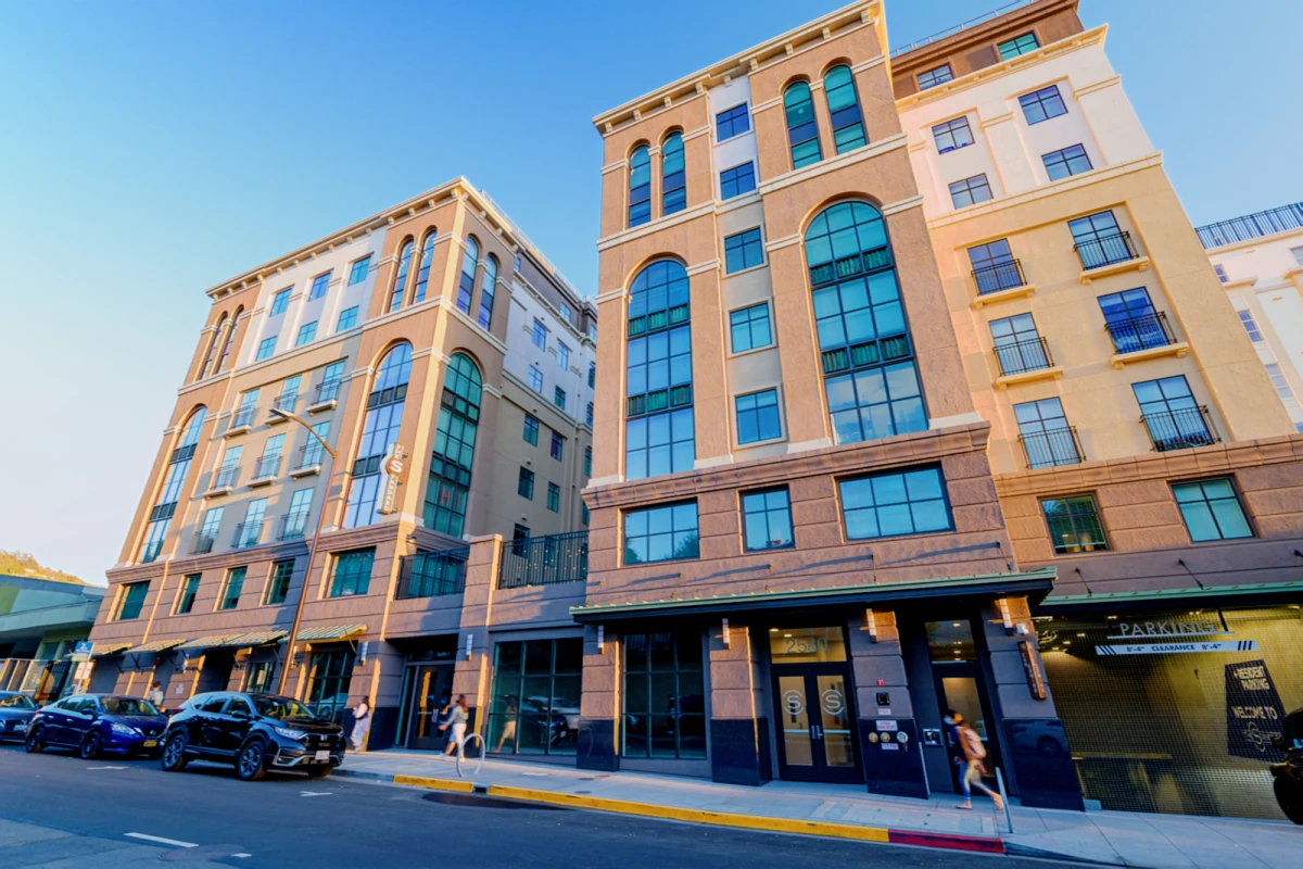 The Standard at Berkeley 0
