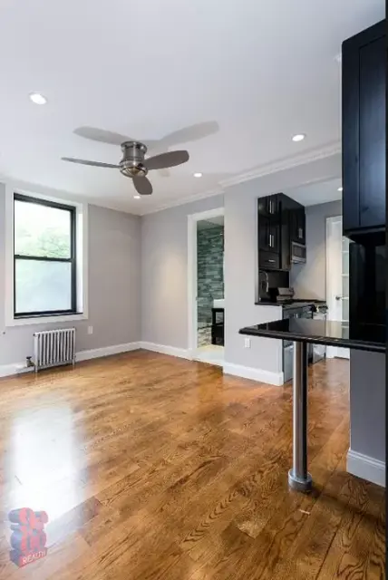 396 E 10th Street 3