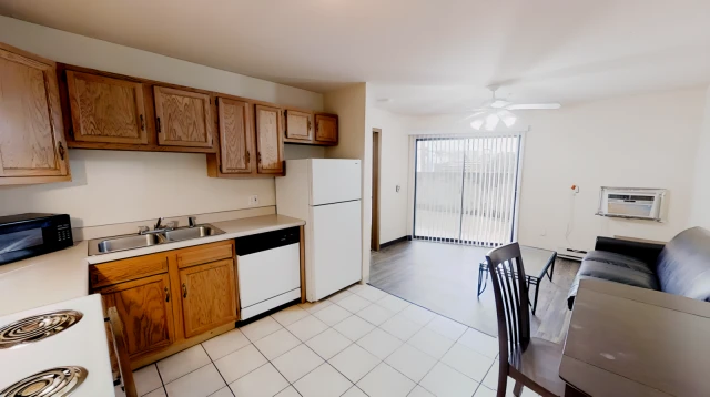 508 S. First St Champaign IL - Champaign student accommodation - 1 Bedroom, 1 Bathroom