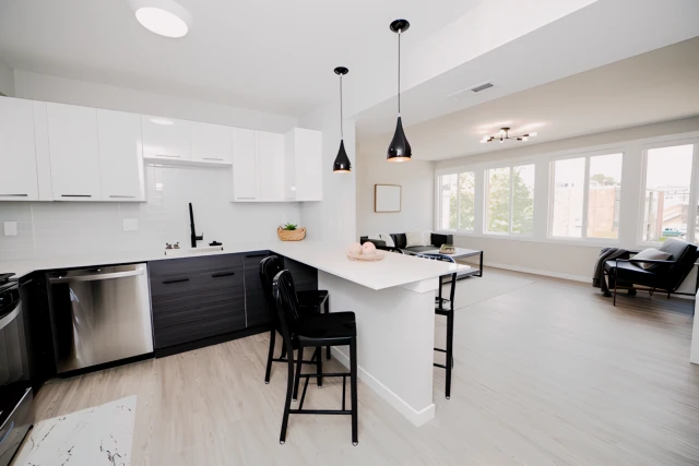 907 W. Stoughton, Urbana 2