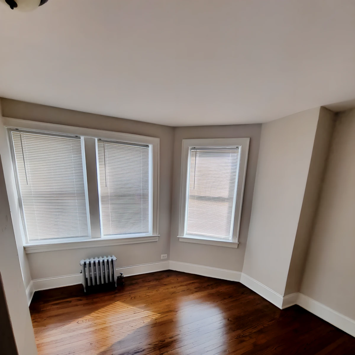 7526-36 S Colfax Ave 0