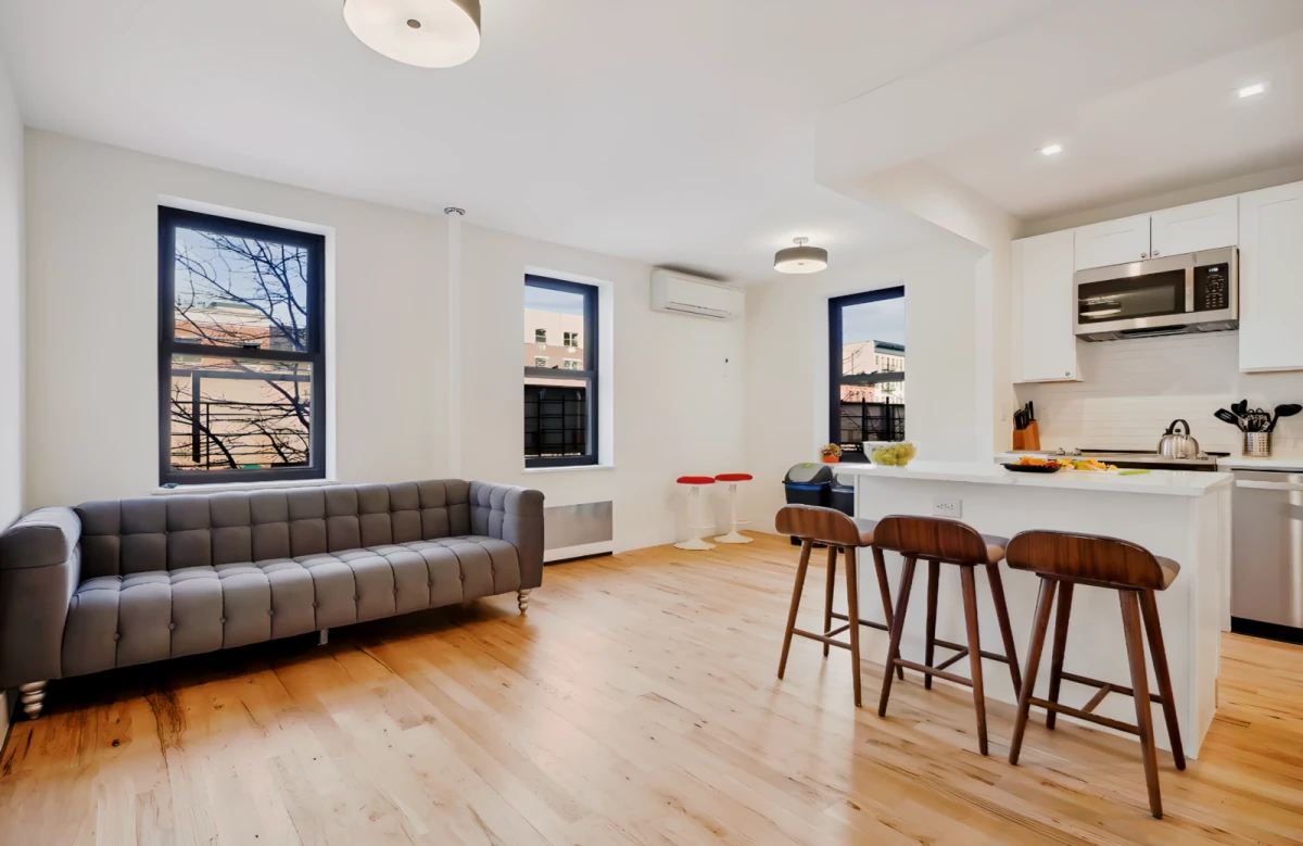 Park Avenue East Home 0