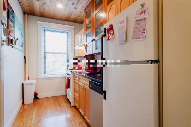 58 Queensberry St. 4