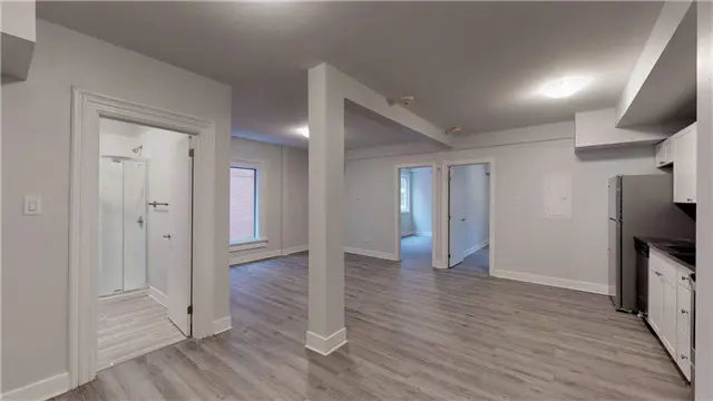 327 Somerset West 2