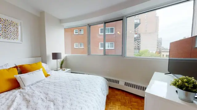 235 Sherbrooke 1