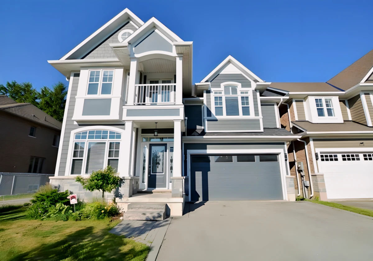 Entire Place·4B2.5B···270 MOORLAND Crescent 0