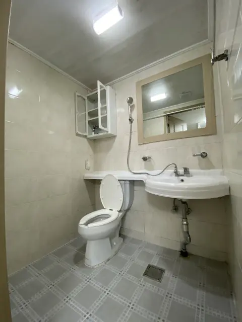 Hanyang University boutique shared room (for girls only) 2