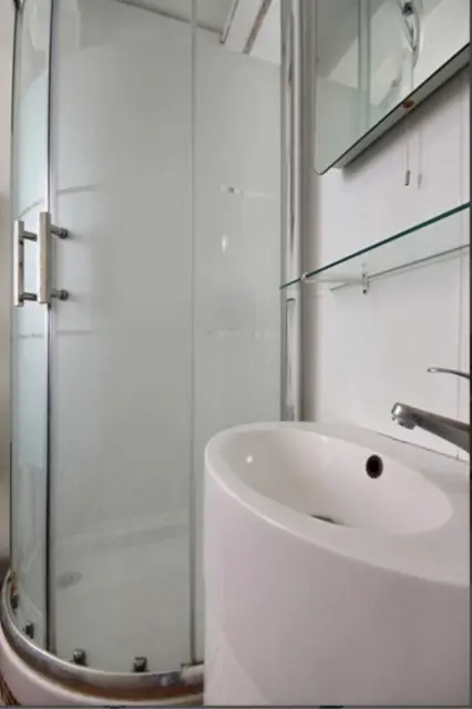studio in 18e   Montmartre Pigalle 1