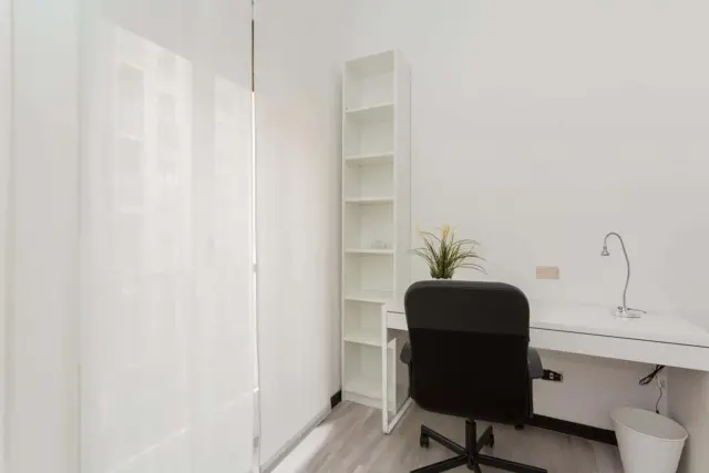 VIA VINCENZO MONTI 41 <br> SHARED ROOM D1 - Bed A 4