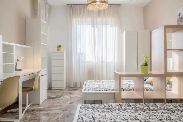 VIA MELI 18 <br> SHARED ROOM D1 - Bed A 2