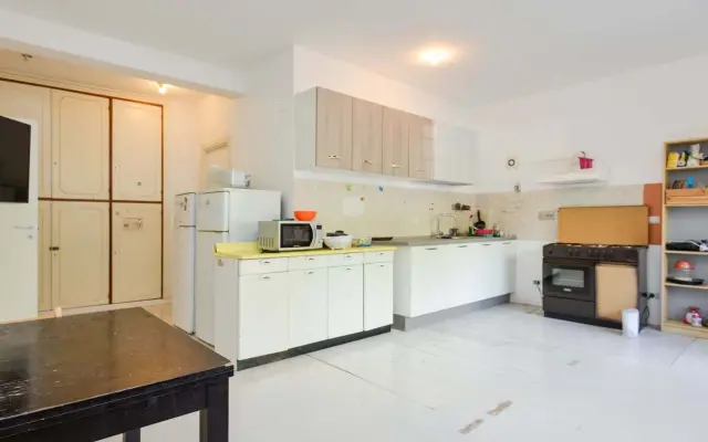 Apartment: Via Edoardo Jenner, 163, Roma, RM, Italia 3