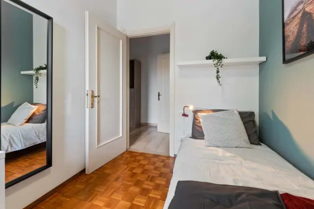 Viale Tibaldi 2IT-14-081-002H 3