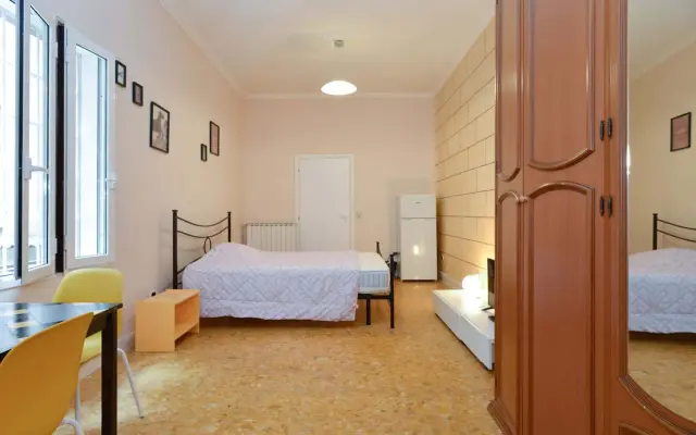 Private Room in Via Napoleone III