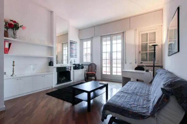 Appartamento con terrazzo e garage Crocetta/Pta Romana 2