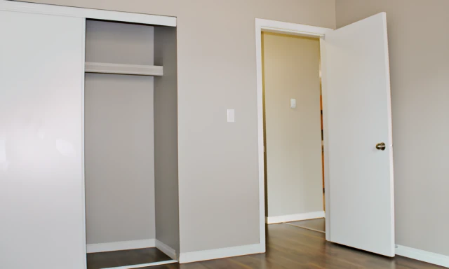 Whitehouse Apartments 2