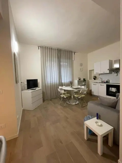 Bilocale in affitto in via Sant'Arnaldo, 31 0