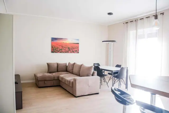 Moderno bilocale in zona Washington 4