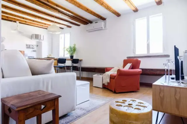 Apartment in Via Santa Marta 4